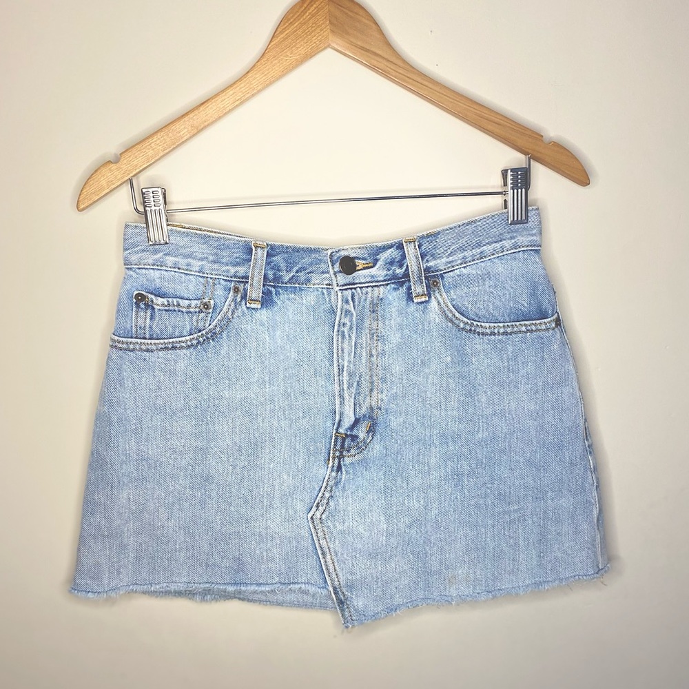 TNA (Aritzia) Light/Medium Blue Jean Skirt - Size 6